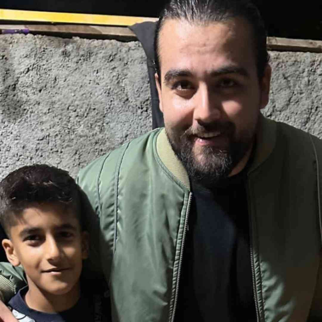 دانلود آهنگ دار و ندارم پادشاه قلبم روزت مبارک